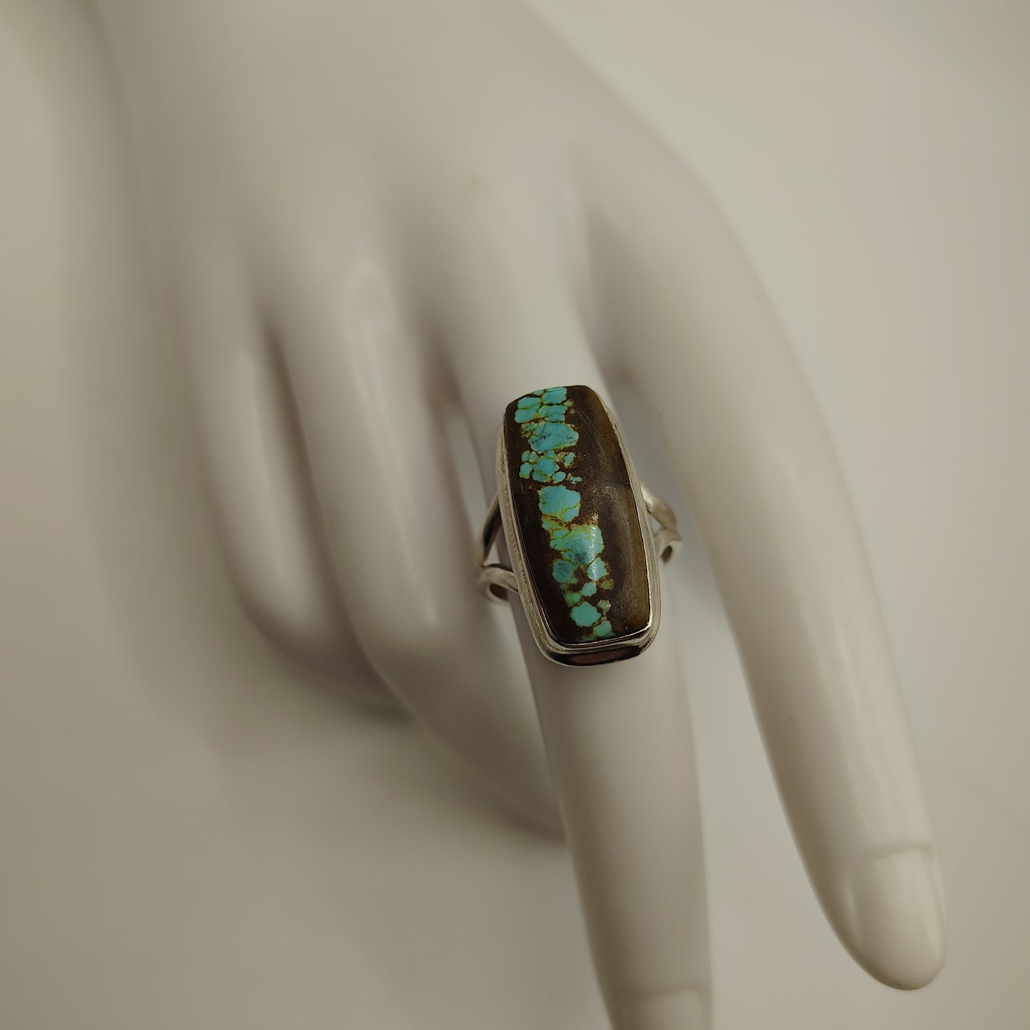 No 8 Turquoise Ring